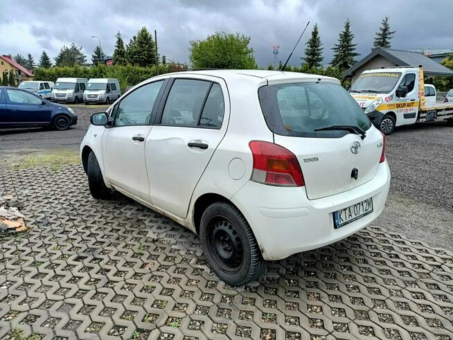 Toyota Yaris 1.0 09r Tarnów - zdjęcie 3
