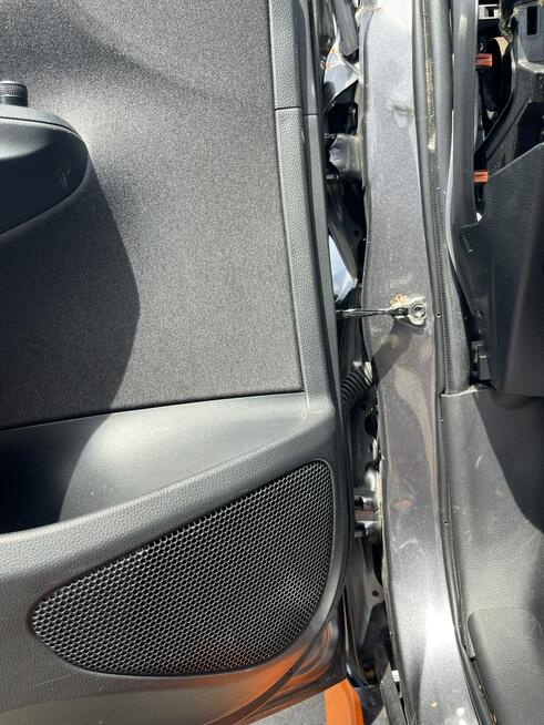 Toyota Yaris Hybryda Automat Kamera cofania Gliwice - zdjęcie 6