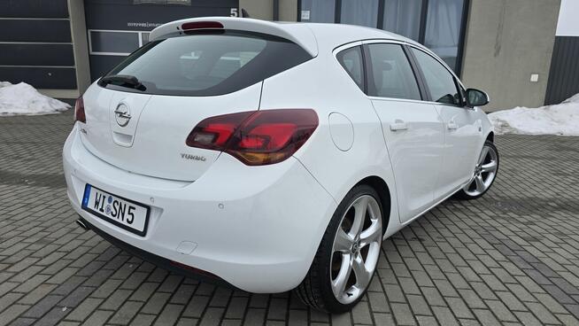 Opel Astra J 1,4 Turbo 140PS SPORT NAVI AUX Bluetooth Alu19 Zamość - zdjęcie 3