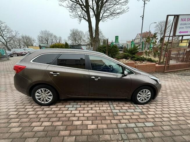 Kia Cee'd 1.6 benzyna 135 KM super stan klima parktronik Kobylnica - zdjęcie 5