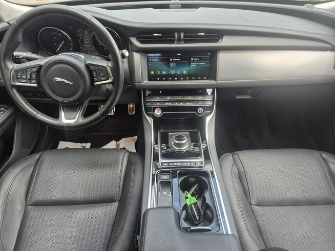 Jaguar XF Bezwypadkowy stan bdb Kraków - zdjęcie 12