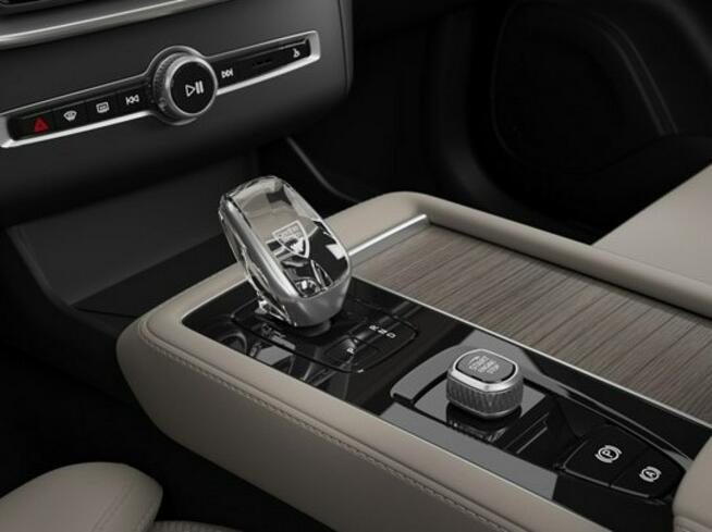 Volvo XC 90 T8 Plus Dark AWD 7-os Tychy - zdjęcie 9