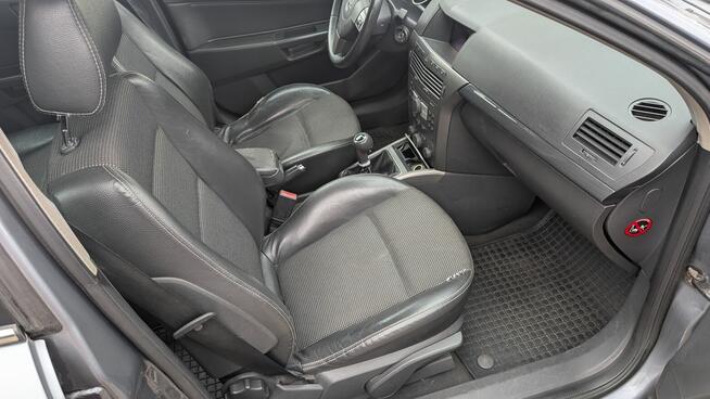 Opel Astra H 2004 Lipno - zdjęcie 2