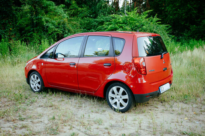 Mitsubishi Colt 1.1 benzyna 2009 Garażowany OC Przegląd Jaworzno - zdjęcie 4