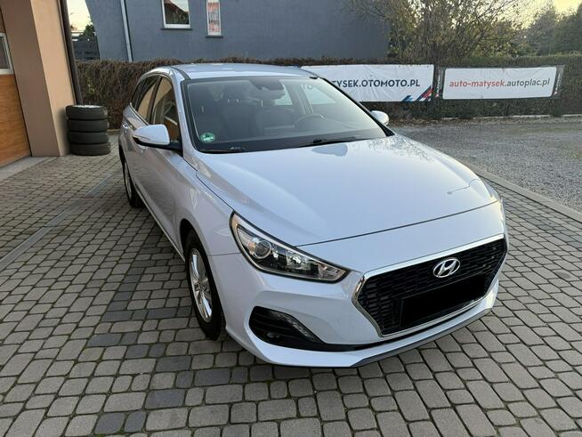 Hyundai i30 1,4 100KM  Klima  Navi  Kamera  Koła lato+zima Orzech - zdjęcie 3