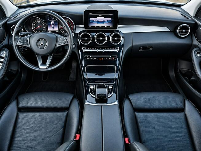 Mercedes C 200 Sadlno - zdjęcie 9