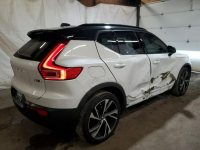 Volvo XC 40 / 4x4 / 2.0 247KM / Tarnów - zdjęcie 4
