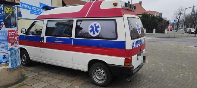 Sprzedam ambulans karetka Jarocin - zdjęcie 12