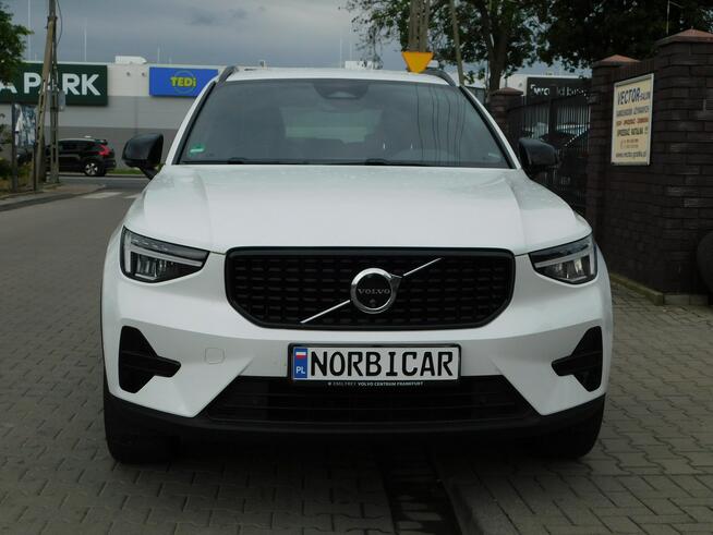 Volvo XC 40 2.0B3 BEZWYPADKOWY Black Edition Model 2024r Żyrardów - zdjęcie 3