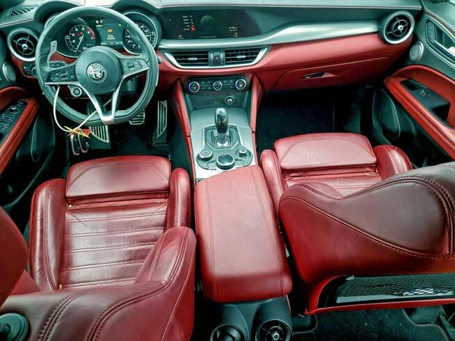 Alfa Romeo Stelvio / 2.0 280KM / 4x4 / Niski przebieg / Tarnów - zdjęcie 8