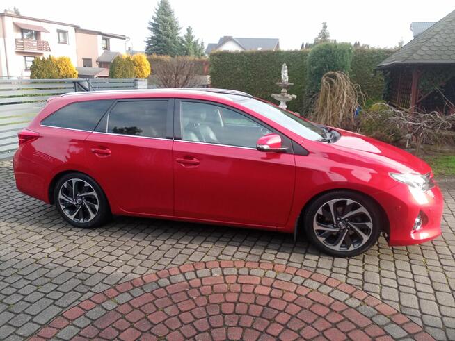 Toyota Auris II Sport Touring 1.6 Valvematic Pawłowice - zdjęcie 2