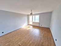 3pok, 70met, Okolice Brucknera BALKON/PIWNICA (Wrocław)