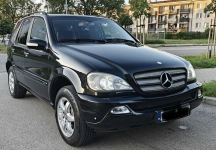 Sprzedam pięknego Mercedesa ml 2004 rok 4.0cdi ładny stan Nowy Sącz - zdjęcie 8