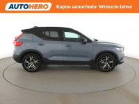 Volvo XC 40 R-Design automat 150KM 4x4 navi kamera hak LED panorama Warszawa - zdjęcie 9