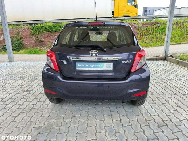 Toyota Yaris Kraków - zdjęcie 11