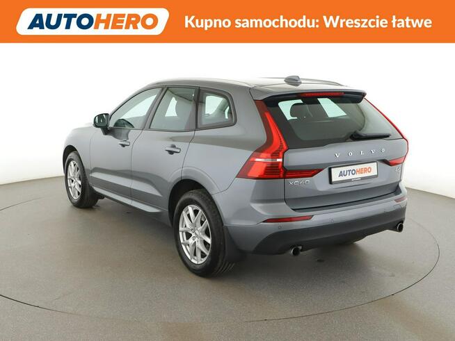 Volvo XC 60 Momentum B4(mHEV) automat AWD navi kamera tempomat LED Warszawa - zdjęcie 4