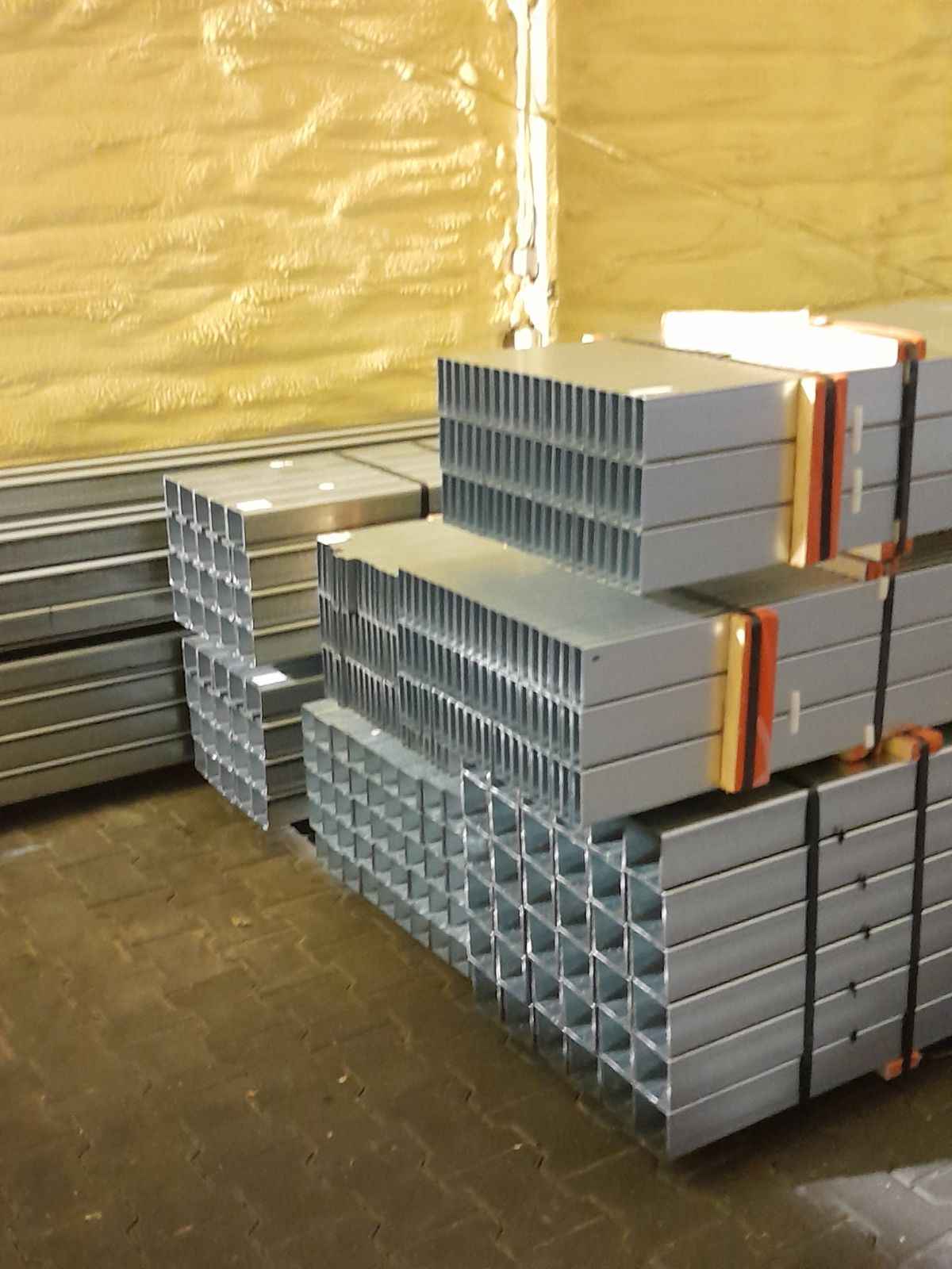 Profil bramowy, ceownik półzamknięty, szyna ocynkowana 80x80x27,5x5,0 Sierpc - zdjęcie 2