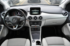 Mercedes-Benz B 180 122 KM Urban Style Automat 7G  85 tys km Warszawa - zdjęcie 12