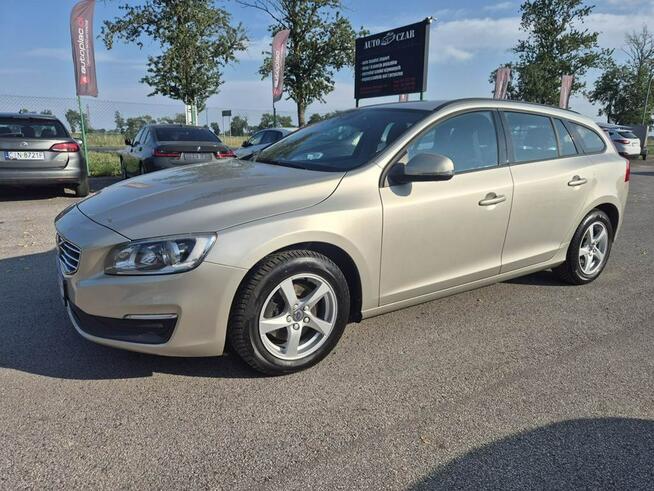 Volvo V60 D2 2.0D 120KM Gniewkowo - zdjęcie 4