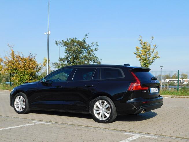 Volvo V60 z Gwarancją Bezwypadkowy Model 2022r Żyrardów - zdjęcie 4