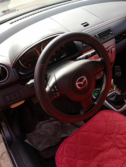 Mazda 2 dy benzyna 1,4 16 v 80 Km bdb stan Sosnowiec - zdjęcie 6