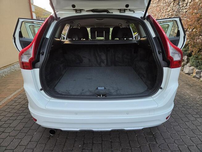 Volvo XC 60 2.0 D 5 cylindrów Bezwypadek Navi  Serwis Zagnańsk - zdjęcie 12