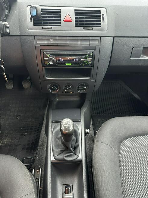 Škoda Fabia 1.4 16V Ambiente Tychy - zdjęcie 11