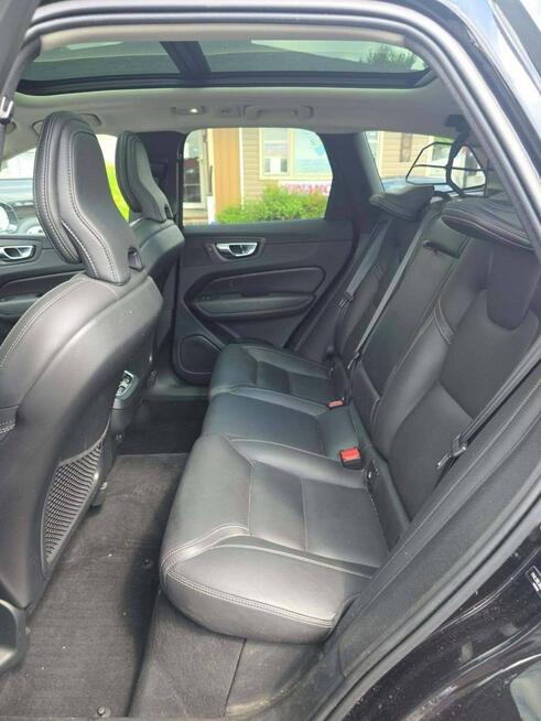 Volvo XC 60 INSCRIPTION / AWD / B5 / niski przebieg Cieszyn - zdjęcie 8