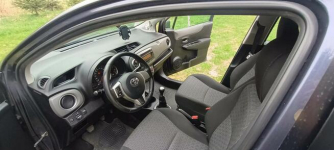 Toyota Yaris 1,3 benzyna Lublin - zdjęcie 11