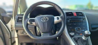 Toyota Auris D-4D climatronic LIFT mały przebieg Lębork - zdjęcie 11