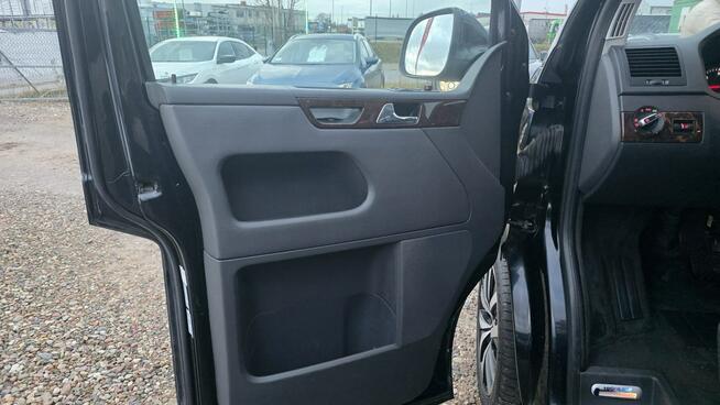 Volkswagen Multivan highline  lodówka vebasto stolik elektryczne drzwi Lębork - zdjęcie 10