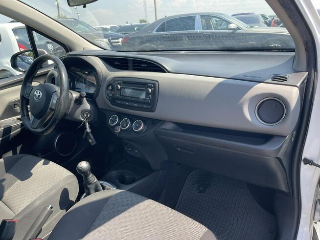 Toyota Yaris Salon PL Klimatyzacja Gliwice - zdjęcie 9