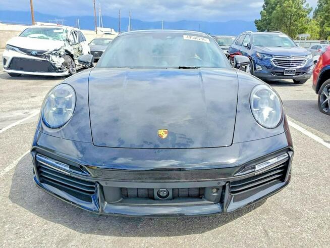 PORSCHE 911 TURBO S / AWD / niski przebieg Tarnów - zdjęcie 5