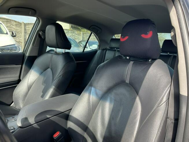 Toyota Camry Hybryda Skóra Podgrzewanie Kamera 218KM Gliwice - zdjęcie 11