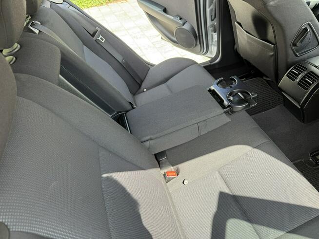 Mercedes C 180 Bardzo zadbana - 100% oryginalny przebieg Poznań - zdjęcie 10