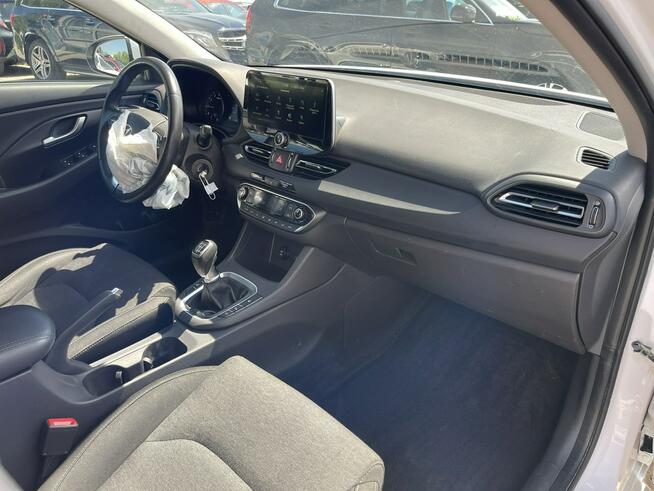 Hyundai i30 1.5l LED HAK Kamera Podgrzewanie Klimatronik Gliwice - zdjęcie 9