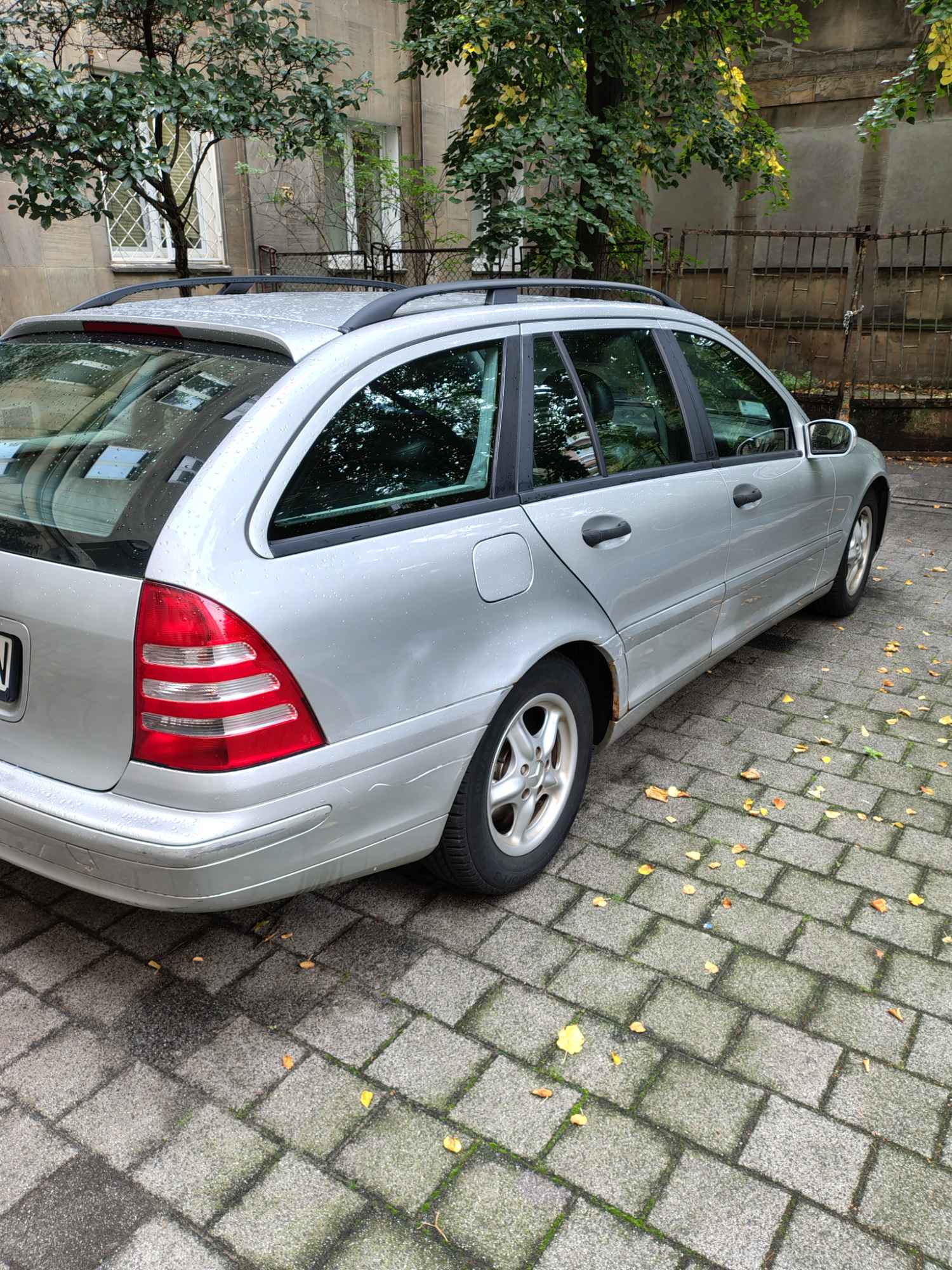 Mercedes W 203 Praga-Północ - zdjęcie 4
