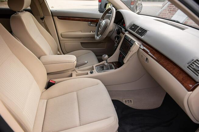 Audi A4 S-Line 2.0T 200KM Quattro ! Manual ! Super Stan ! Opłacona ! Zwoleń - zdjęcie 9