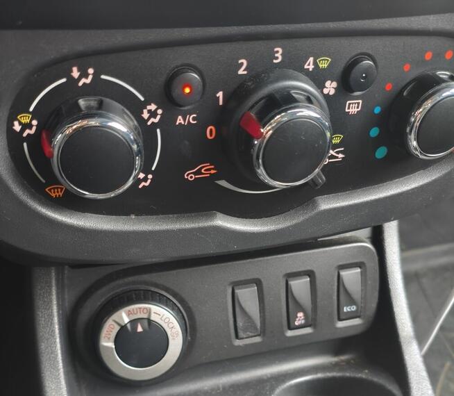 Dacia duster 4x4 1,6 benzyna LPG salon Polska Tuchów - zdjęcie 11