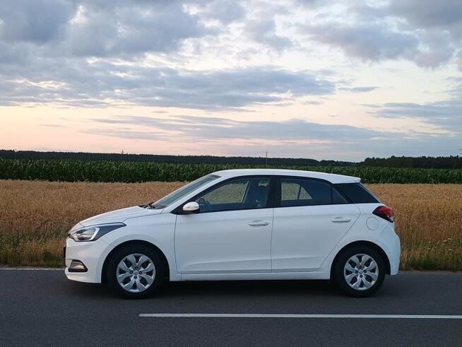 Hyundai i20 nowoczesny miejski z silnikiem 1,1 CRDi Słupca - zdjęcie 3