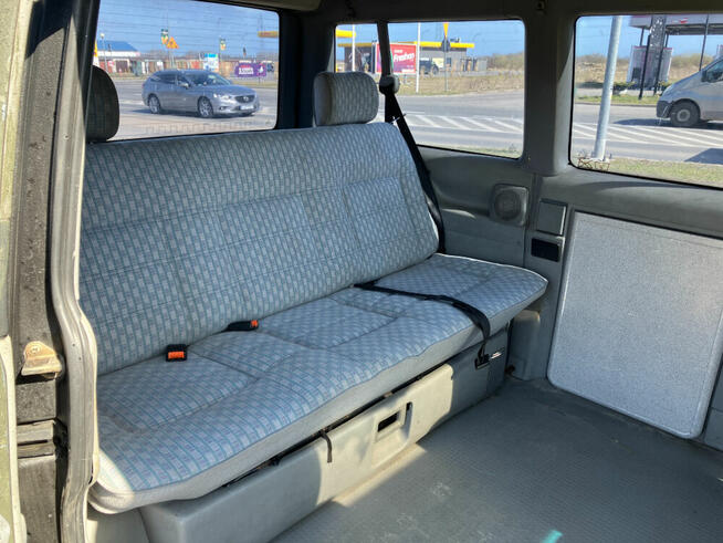 Sprzedam VW T4 Multivan 2.4D Reda - zdjęcie 4