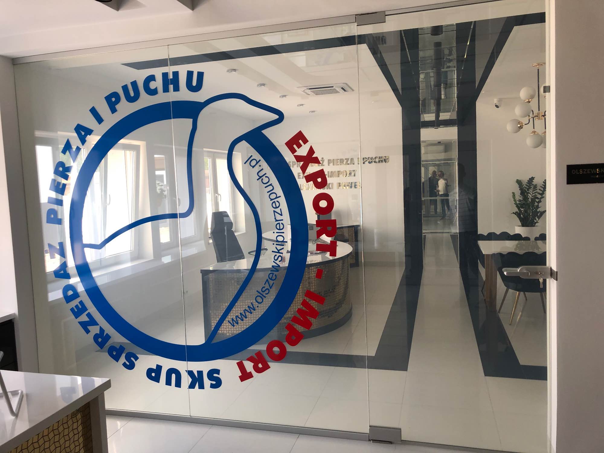 Ścianki szklane z folią inteligentna na pilota VEXO Nowe Miasto - zdjęcie 2