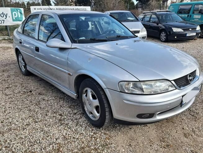 Opel Vectra 1.8 benzyna ładny stan Fasty - zdjęcie 1