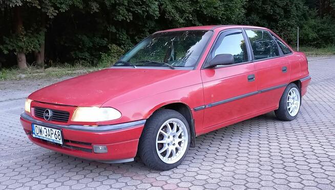 Opel Asta 1.6 Benzyna + LPG Brzeg Dolny - zdjęcie 1