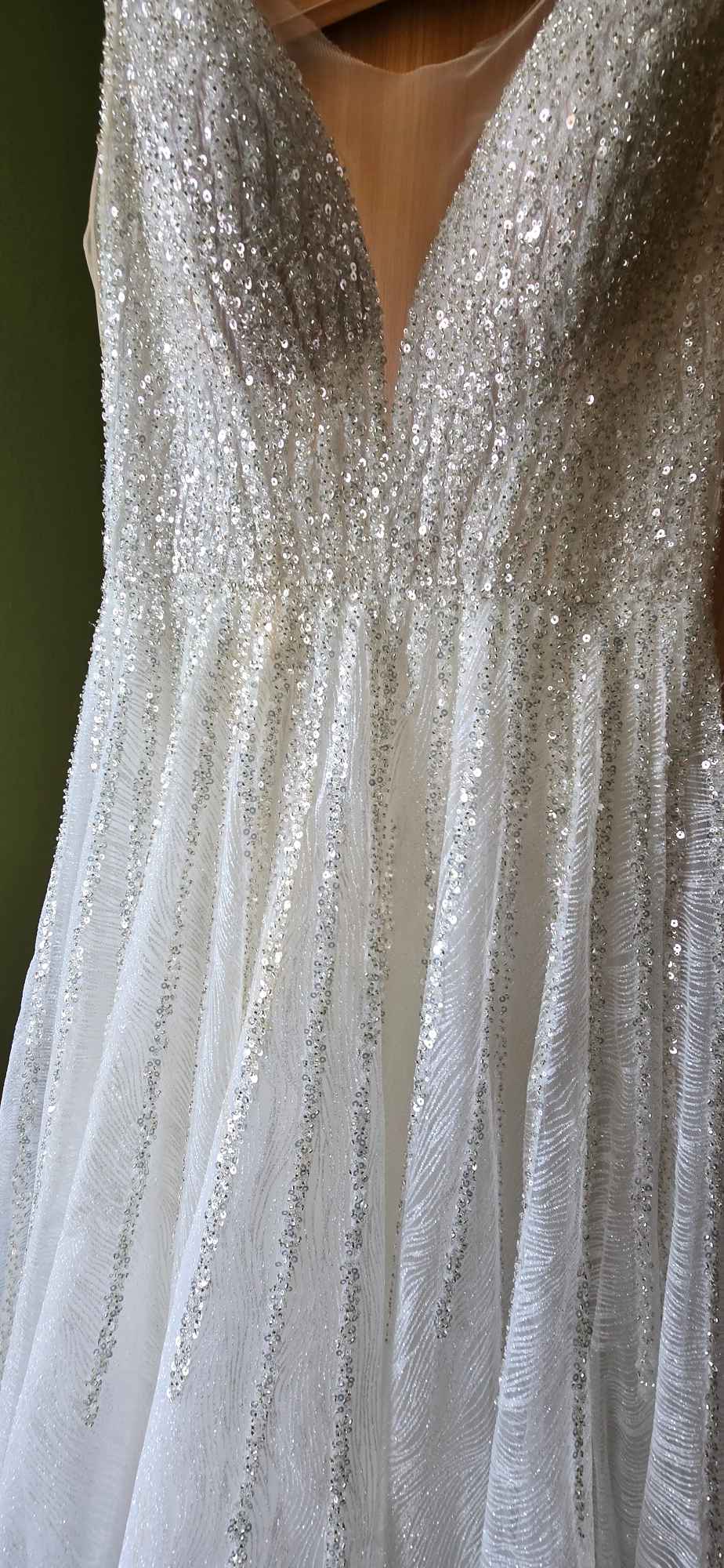 Suknia ślubna na sprzedaz Raków - zdjęcie 4