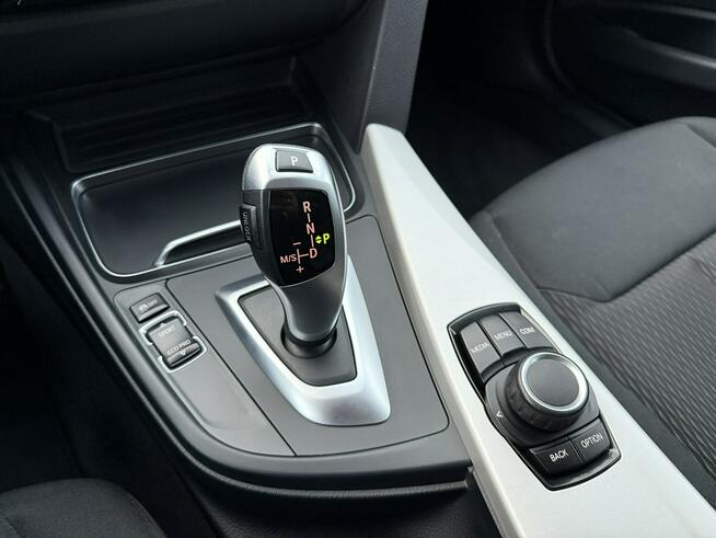 BMW 318 1.5 benzyna 136km, Salon PL, Serwis. Iwł, FV23% Pęcice - zdjęcie 7