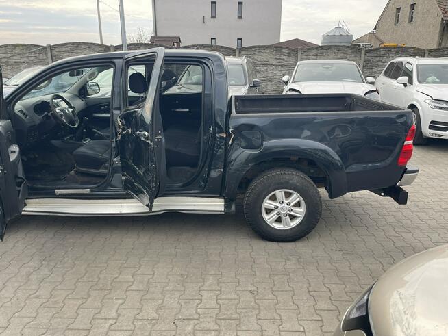 Toyota Hilux 4x4 Klimatyzacja Hak Kamera Gliwice - zdjęcie 6