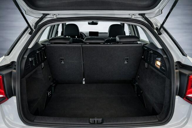 Audi Q2 Sadlno - zdjęcie 6