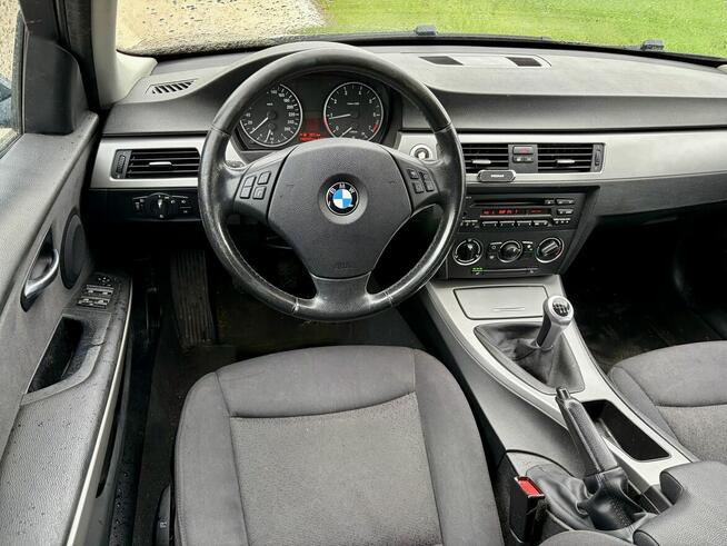 BMW 318i - całe ORYGINAŁ LAKIER - udokumentowany przebieg Legionowo - zdjęcie 4