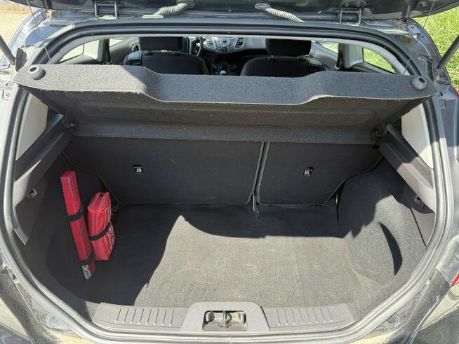 Ford Fiesta jak nowa !!! Niski oryginalny przebieg !!! Poznań - zdjęcie 6